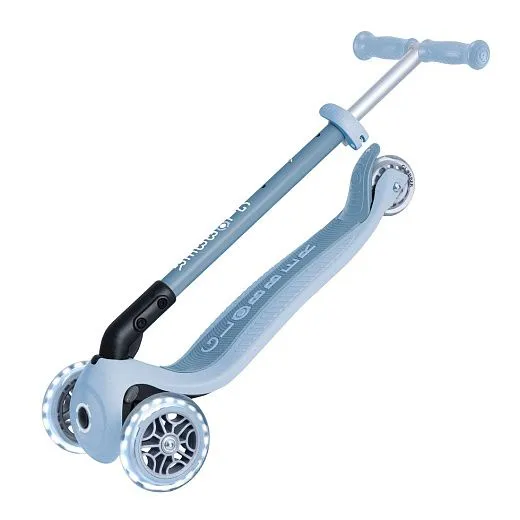 Globber Primo Foldable Lights Ecologic - Blueberry Globber Primo Foldable Lights Ecologic - Blueberry