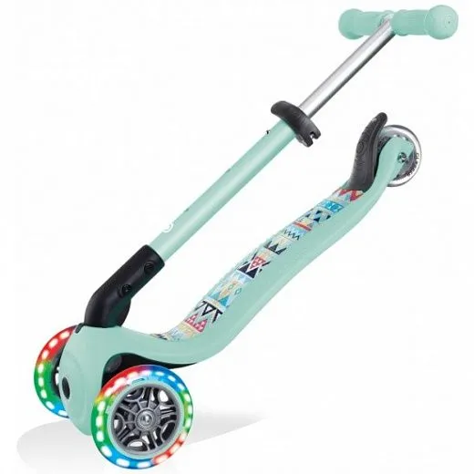 Globber Junior Foldable Fantasy Lights - 2021 Mint