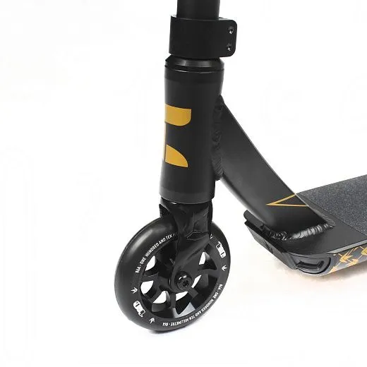 Blunt COLT S4 - Black